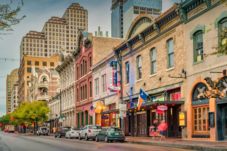 Los 8 mejores lugares para vivir en Texas segun experto en bienes raíces